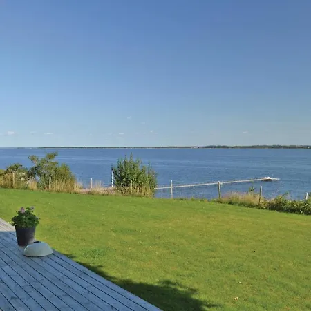 In Roslev With House Sea View Oster Lyby
